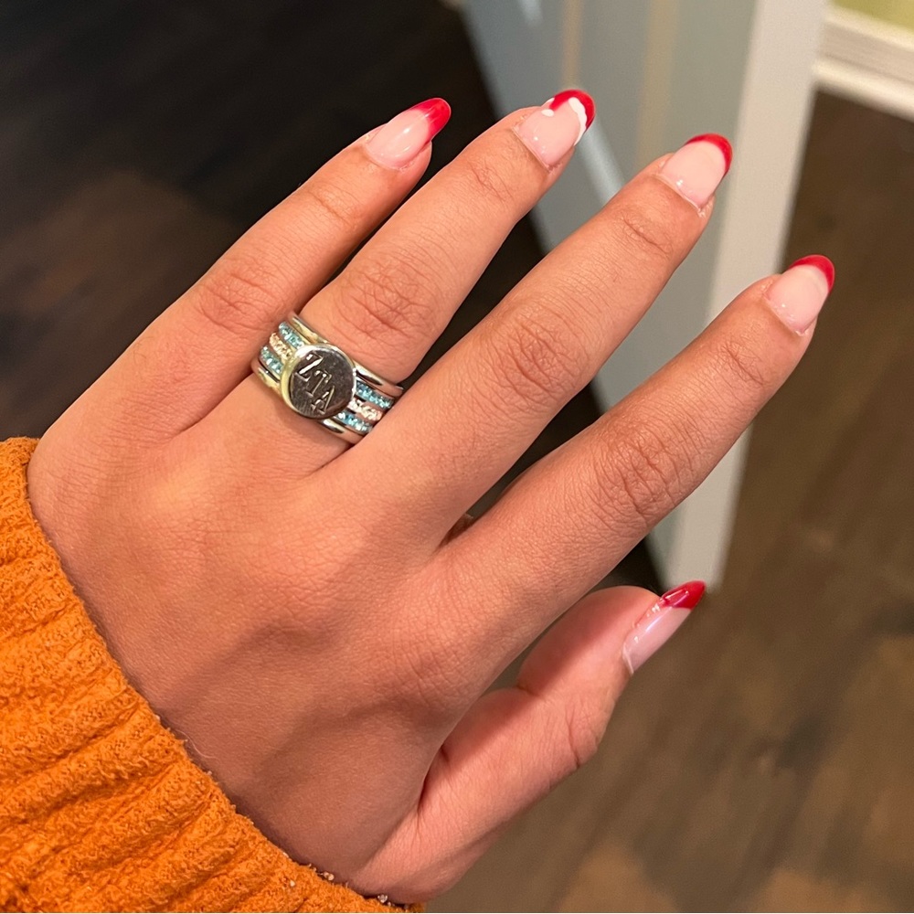Herff Jones Size 7 Frost ZTA (Zeta Tau Alpha) Ring- Blue Teal and White Crystal